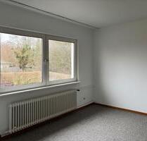 4 Zimmer mit Wohnküche - 650,00&nbsp;EUR Kaltmiete, ca.&nbsp; 100,00&nbsp;m&sup2; in Salzgitter (PLZ: 38259) Ortschaft Südost