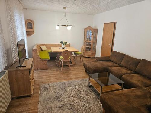 Foto - Wohnung zu vermieten als WG - 650,00&nbsp;EUR Kaltmiete, ca.&nbsp; 85,00&nbsp;m&sup2;