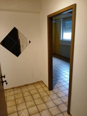 Foto - 55 m2 2 Zi Wohnung, renoviertes Bad, TG-Stellplatz