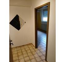 55 m2 2 Zi Wohnung, renoviertes Bad, TG-Stellplatz - Sulzbach (Saar)
