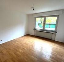 Schöne 2-Zi-Erdgeschoss-Whg. mit Balkon in zentraler Lage! - Duisburg Hamborn