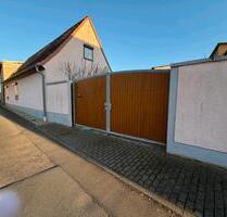 Einfamilienhaus Haus - 90.000,00&nbsp;EUR Kaufpreis, ca.&nbsp; 110,00&nbsp;m&sup2; in Braunsbedra (PLZ: 06242)