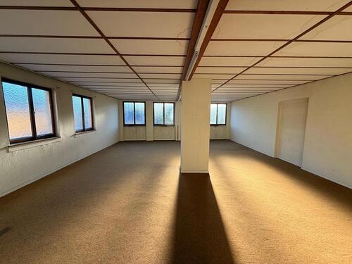Foto - Lagerfläche in Unkel - ca. 130 m² + optional weitere 100 m² im DG
