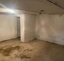 Frisch-sanierter KellerraunLagerraumKellerLager zu vermieten - Duisburg Mittelmeiderich