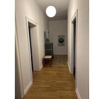 5-Zimmer-Altbauwohnung mit Balkon im Herzen von Niederrad - Frankfurt am Main