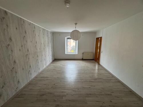 Foto - Großzügige, schön geschnittene 6-Zimmer-Wohnung