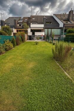 Foto - 6 Zimmer Reihenhaus zur Miete in Offenbach am Main