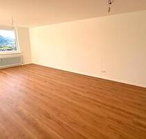 Erstbezug nach Sanierung mit traumhaften Weitblicken - Eningen unter Achalm