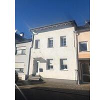 RESERVIERT PRIVATVERKAUF Haus - 219.000,00&nbsp;EUR Kaufpreis, ca.&nbsp; 120,00&nbsp;m&sup2; in Saarlouis (PLZ: 66740)