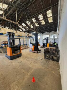 Foto - Kalte Halle zu Vermieten - 1.500,00&nbsp;EUR Kaltmiete, ca.&nbsp; 5,90&nbsp;m&sup2;