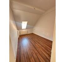 3-Zimmer Dachgeschoss Wohnung - 350,00 EUR Kaltmiete, ca.  70,00 m² in Köthen (Anhalt) (PLZ: 06366)