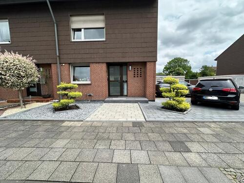 Foto - Großzügiges Reihenendhaus mit Garten, Garage & Kamin – 6 Zimmer –