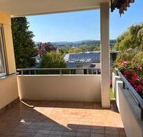 Helle 3,5-Zimmer Wohnung mit zwei Balkonen im 1. OG in Göppingen