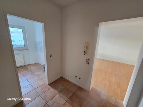 Foto - Schöne 1-Zimmer-Wohnung mit Balkon und Garage