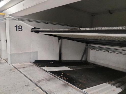 Foto - Tiefgaragenstellplatz Stellplatz Garage Tiefgarage Duplex Auto