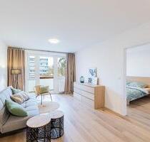 Möblierte, sanierte 2-Zimmer-Wohnung mit separater Küche & Balkon - Nürnberg Langwasser