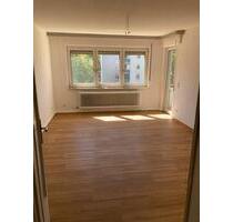 Gut geschnittene 3-Zimmer-Wohnung mit neuem Bodenbelag - Marburg Biegenviertel