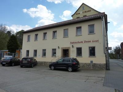Foto - - Büro- oder Praxisräume mit Stellplätzen -(22017)