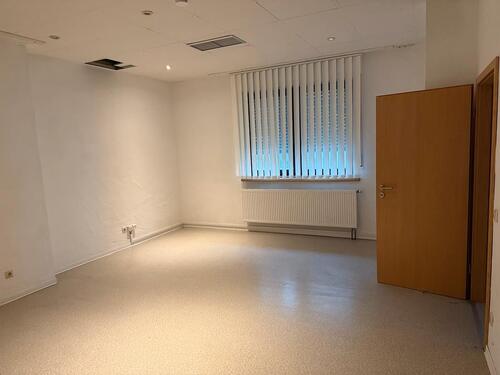 Foto - Büroraum zu vermieten - 400,00 EUR Kaltmiete,