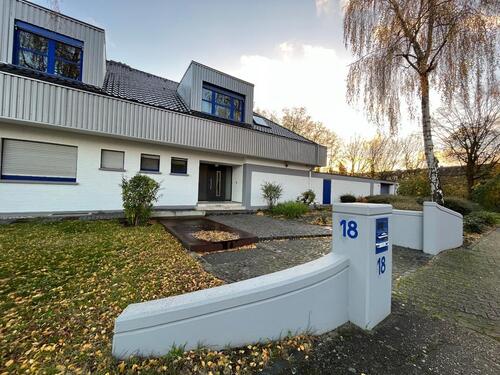 Foto - Einfamilienhaus in Düren-Gürzenich mit Garage