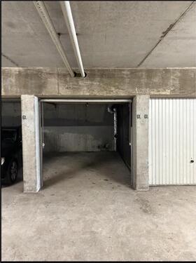 Foto - Tiefgaragenplatz Metzingen - 100,00&nbsp;EUR Miete,