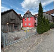 Einfamilienhaus mit Garage und Werkstatt im Zentrum von Kastl