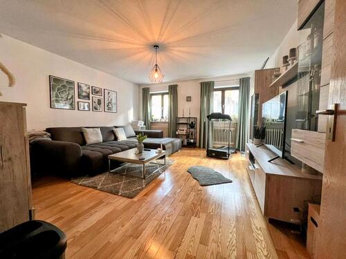 Foto - 2,5 Zimmer Wohnung mit Balkon in zentrumsnaher Lage