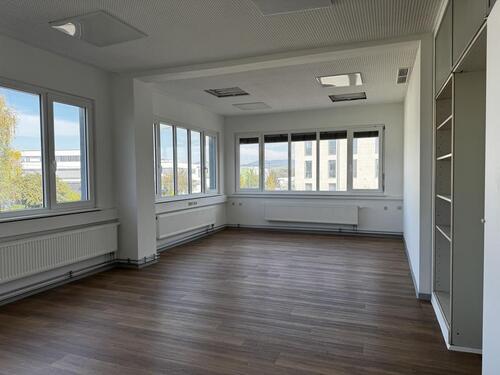 Foto - Attraktive Bürofläche im Gewerbegebiet Breisach – sofort bezugsfertig
