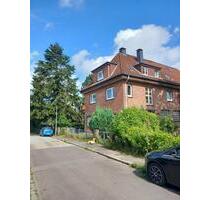 ALTBAUWOHNUNG ÜBER ZWEI ETAGEN, 6 Zimmer IN PLÖN - AB 01.11.2026