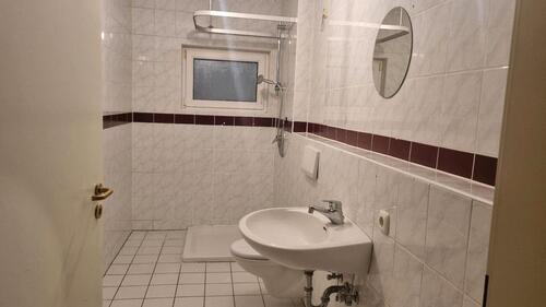 Foto - Wohnung 2 Zimmer über 60 qm. - 435,00&nbsp;EUR Kaltmiete, ca.&nbsp; 60,00&nbsp;m&sup2;