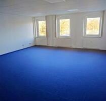 Büroräume im Zentrum von Aue mit eigenen Parkplätzen an Eingang - Aue-Bad Schlema Büroräume im Zentrum von Aue mit eigenen Parkplätzen an Eingang - Aue-Bad Schlema