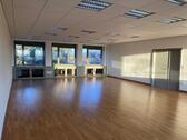 Foto - Großer Raum für Ihre Ideen - 950,00&nbsp;EUR Kaltmiete, ca.&nbsp; 120,00&nbsp;m&sup2;