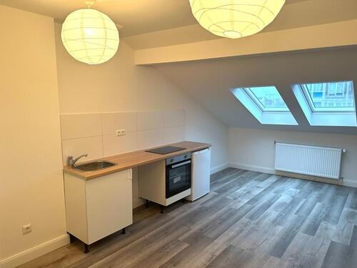 Foto - 1-Zimmer Dachgeschoss ,kein Aufzug - 1 Jahr Untervermietung