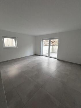 Foto - 3 - Zimmerwohnung mit Terrase in einer ruhigen Gegend