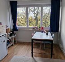 one-bedroom flat for a demale roommate - Hamburg Winterhude