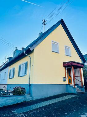 Foto - Ruhige Doppelhaushälfte mit Terrasse und großem Garten