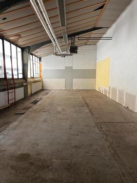 Foto - Lager Fläche zu vermieten Oberursel !