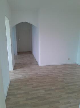 Foto - 3 Zimmer Küche Bad Wohnung in 1 Etage mit Balkon u.Garage.