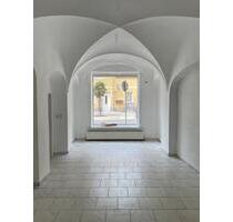 Laden Büro Praxis oder Imbiss zu vermieten - Lößnitz