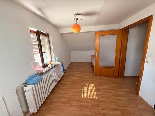 Foto - 2 Zimmer Dachgeschoßwohnung zur Miete in Bad Neustadt an der Saale