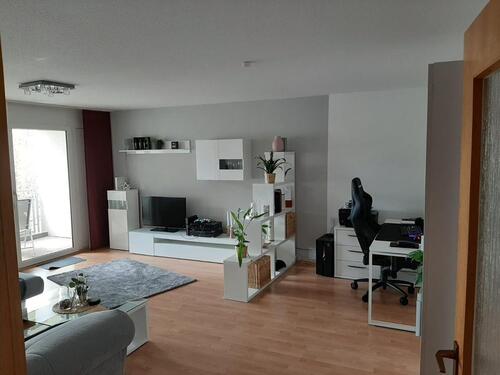 Foto - Sonnige und gepflegte 2,5-Zimmer Wohnung mit Süd-West-Balkon