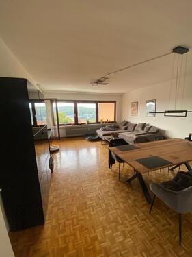 Foto - Moderne 4-Zimmer-Wohnung mit Ausblick & Atmosphäre