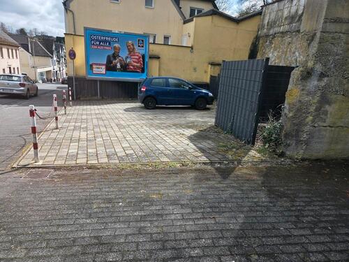 Foto - Parkplatz in Ulmen - 45,00&nbsp;EUR Miete,