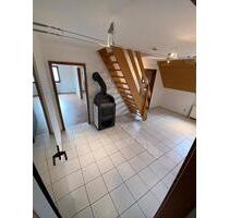 Schöne, helle und großzügige 4,5 Zimmer Maisonnette-Wohnung - Leinfelden-Echterdingen