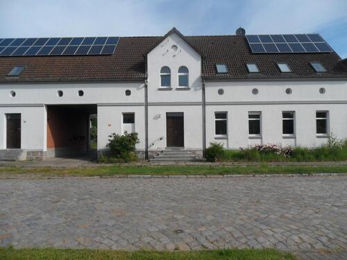 Foto - größeres Landhaus auf Vierseithof