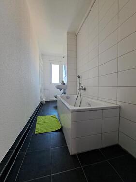 Foto - Kommen, sehen, staunen, einziehen - Neu sanierte 2-Raum Wohnung mit Ausblick ins Grüne