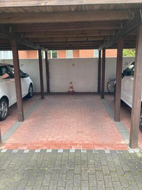 Foto - Wedel Stellplatz Parkplatz Garage Carport Pinneberger Straße 103