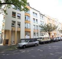 SCHÖNE HELLE MAISONETTE-WOHNUNG RATHAUSNÄHE 4.OG, KLOSTERSTR. 42 - Krefeld