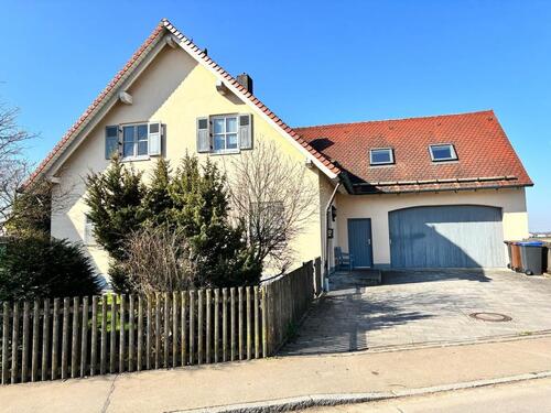 Foto - Exklusives freistehendes Einfamilienhaus in Ellgau