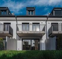Exklusives Wohnerlebnis in Mering – Luxuriöses Reihen-Mittelhaus